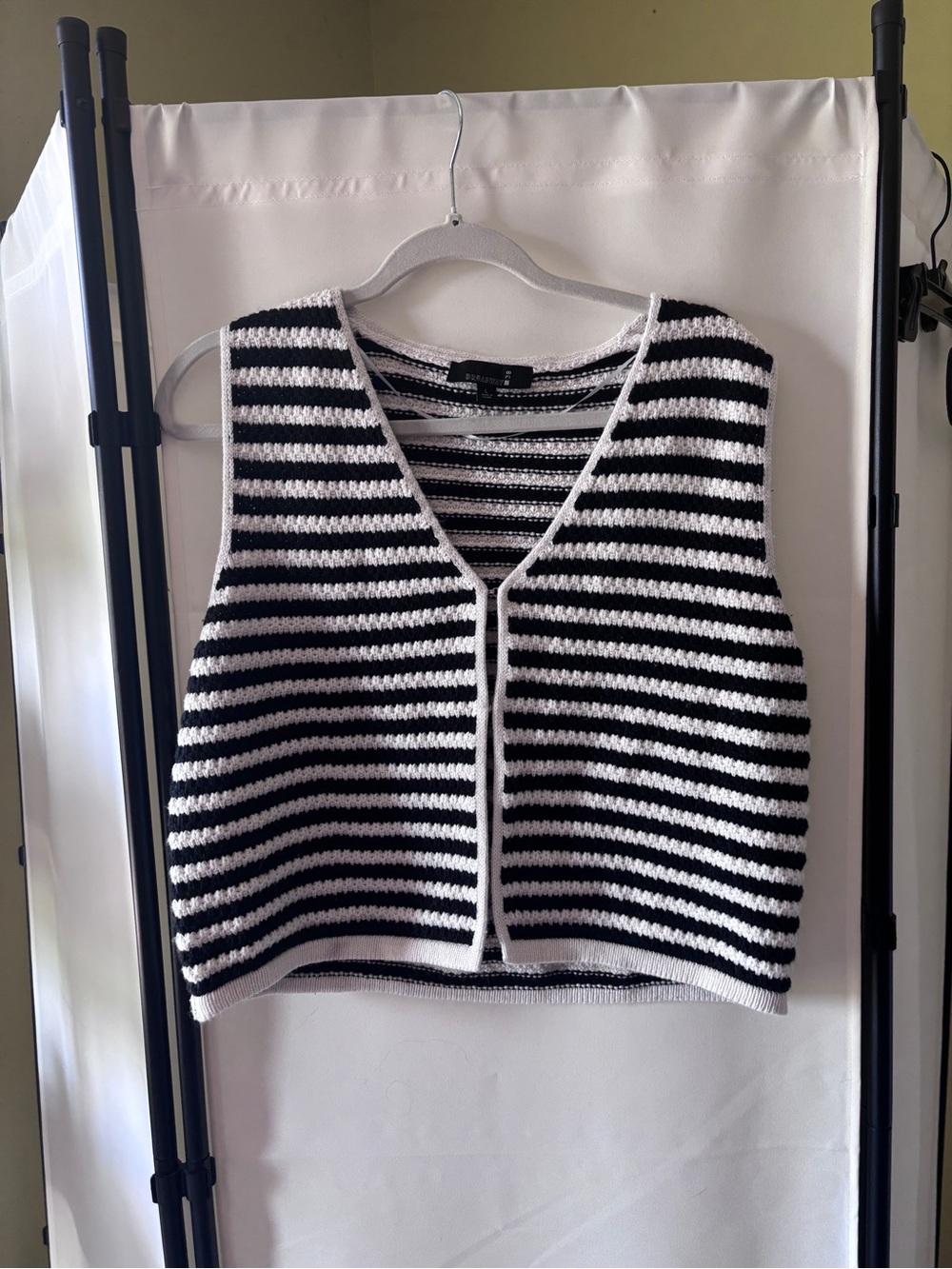 Broadway 38 Black & White Striped Knit V-Neck Tank Top
